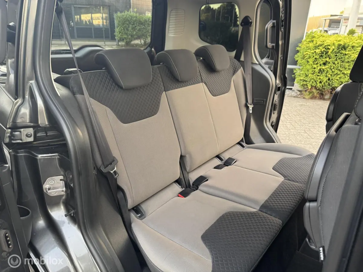 Ford Compact 1.0 Titanium Navi Camera cruise clima 62499 km Ford Tourneo Connect Compact 1.0 Titanium Navi Camera cruise clima 62499 km