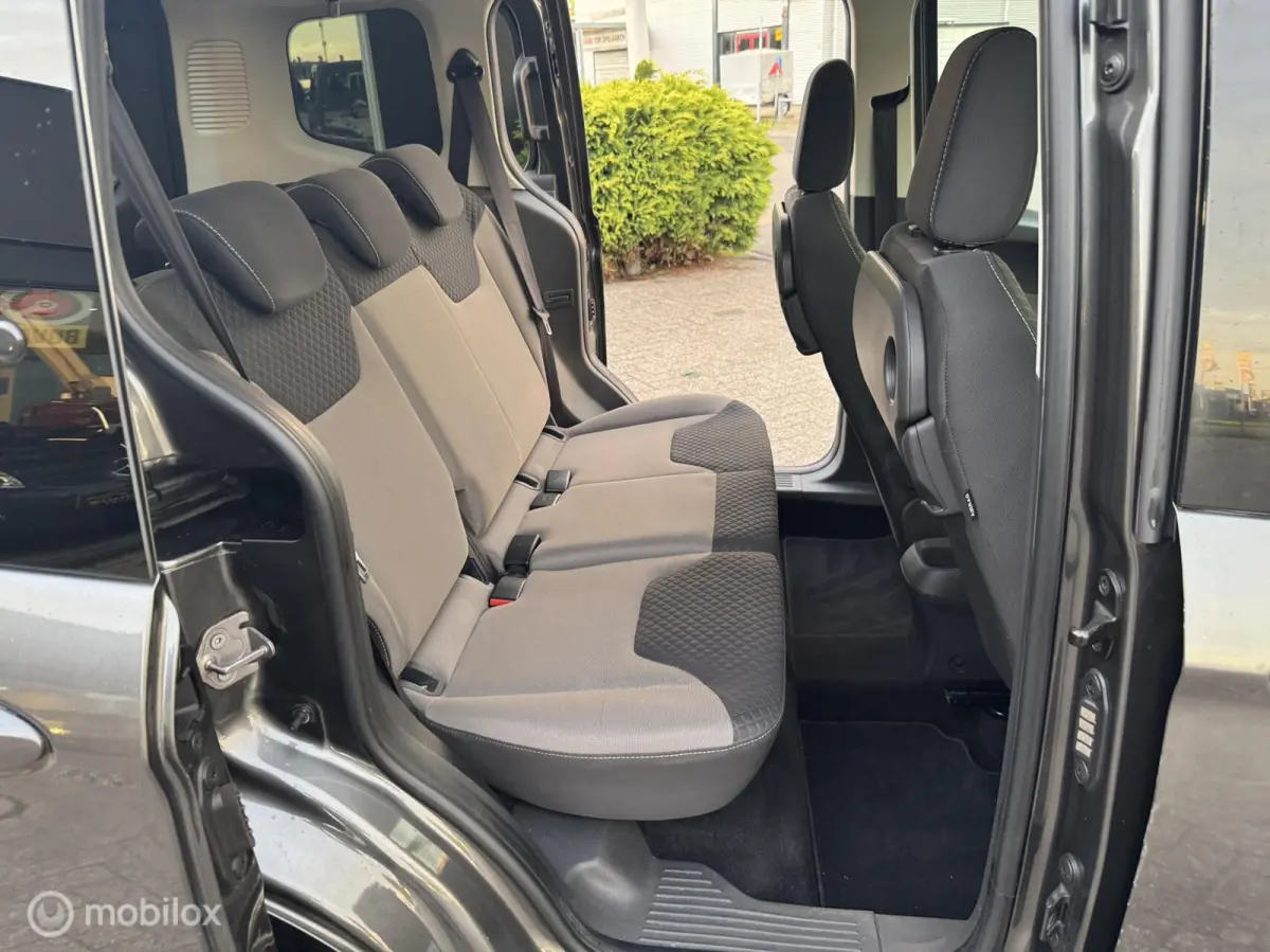 Ford Compact 1.0 Titanium Navi Camera cruise clima 62499 km Ford Tourneo Connect Compact 1.0 Titanium Navi Camera cruise clima 62499 km