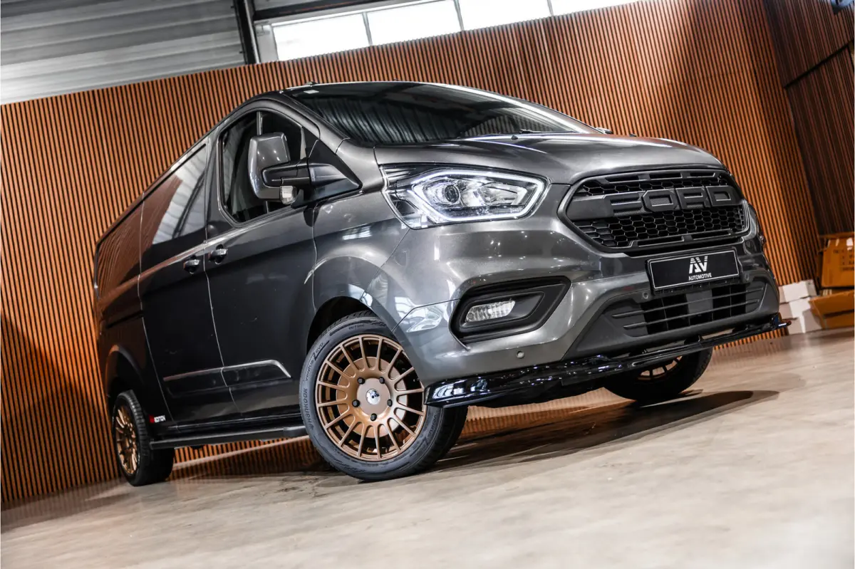 320 2.0 TDCI L2H1 Limited | ACC | L+R Schuifdeur | CarPlay | Navigatie | Camera | Trekhaak | Stoelverwarming | Nieuwe APK | DAB