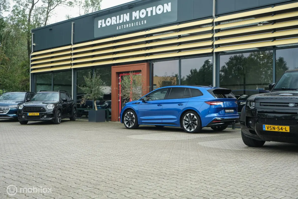 80 Sportline | Chrystal lights and face | ACC | Elec. Trekhaak | Racing Blue | 90% SOH | Camera | Sfeerverlichting | 21 Inch | Memory | CarPlay | Stoel en stuurwielverw.