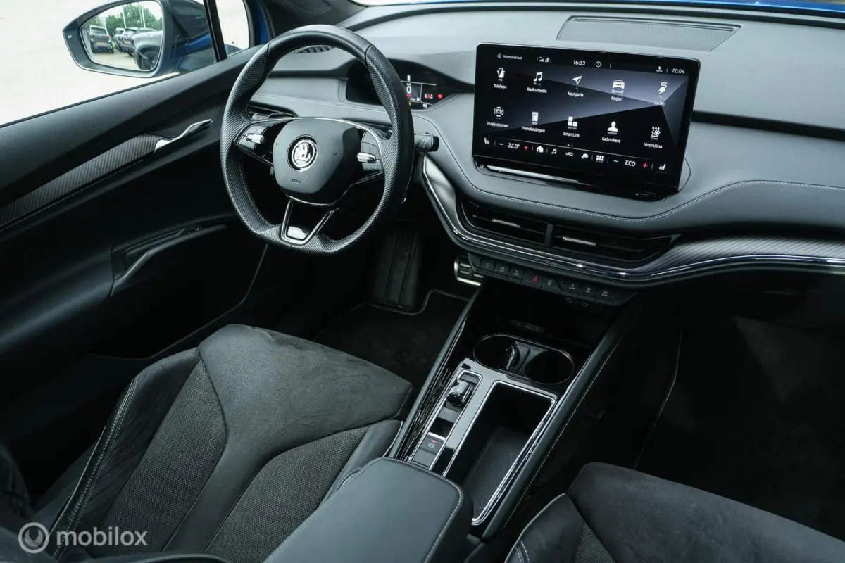 80 Sportline | Chrystal lights and face | ACC | Elec. Trekhaak | Racing Blue | 90% SOH | Camera | Sfeerverlichting | 21 Inch | Memory | CarPlay | Stoel en stuurwielverw.