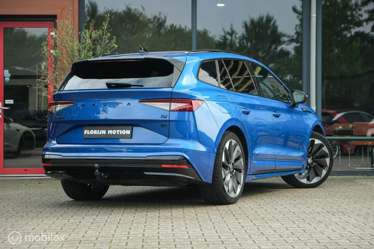 80 Sportline | Chrystal lights and face | ACC | Elec. Trekhaak | Racing Blue | 90% SOH | Camera | Sfeerverlichting | 21 Inch | Memory | CarPlay | Stoel en stuurwielverw.