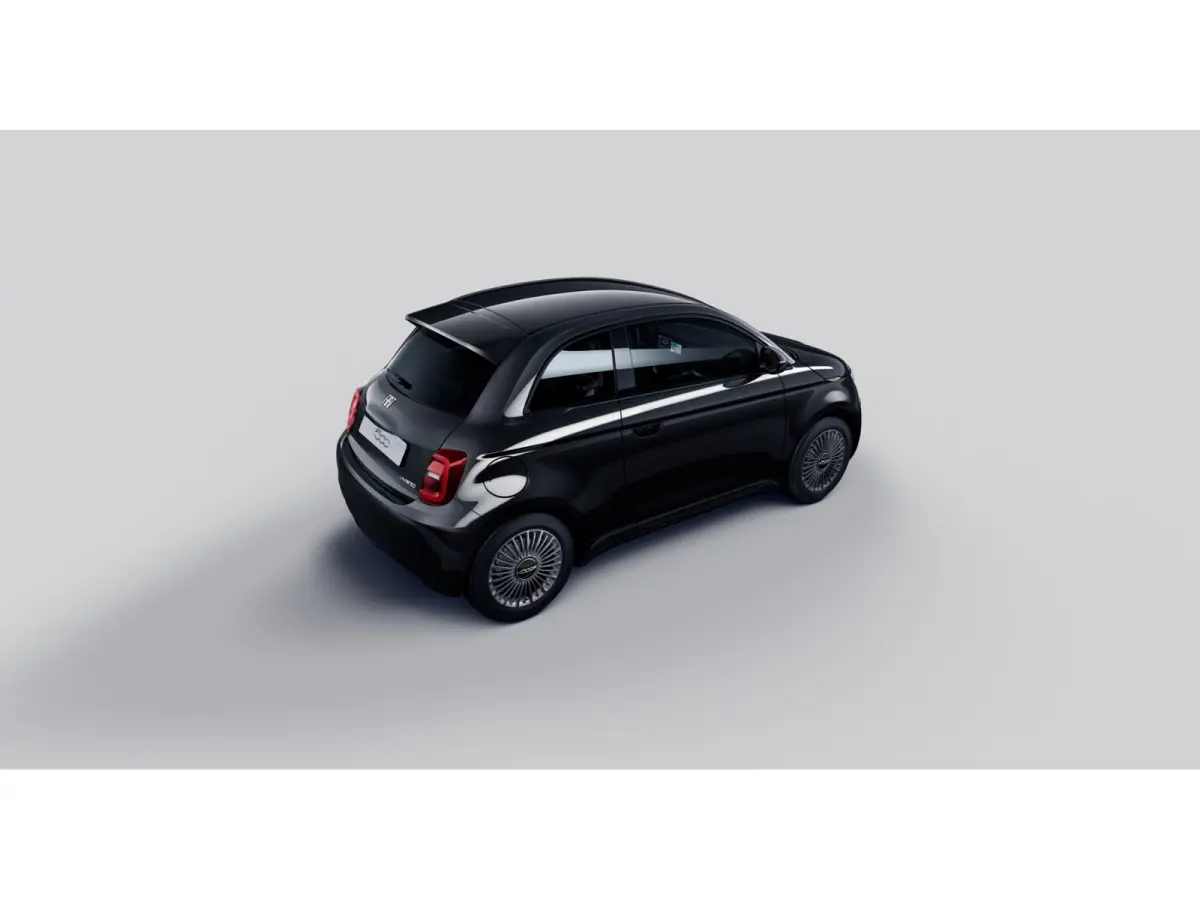 ICON | 10,25" touchscreen radio met Bluetooth, DAB & USB | Automatische airconditioning | Isofix bevestigingspunten op de achterstoelen