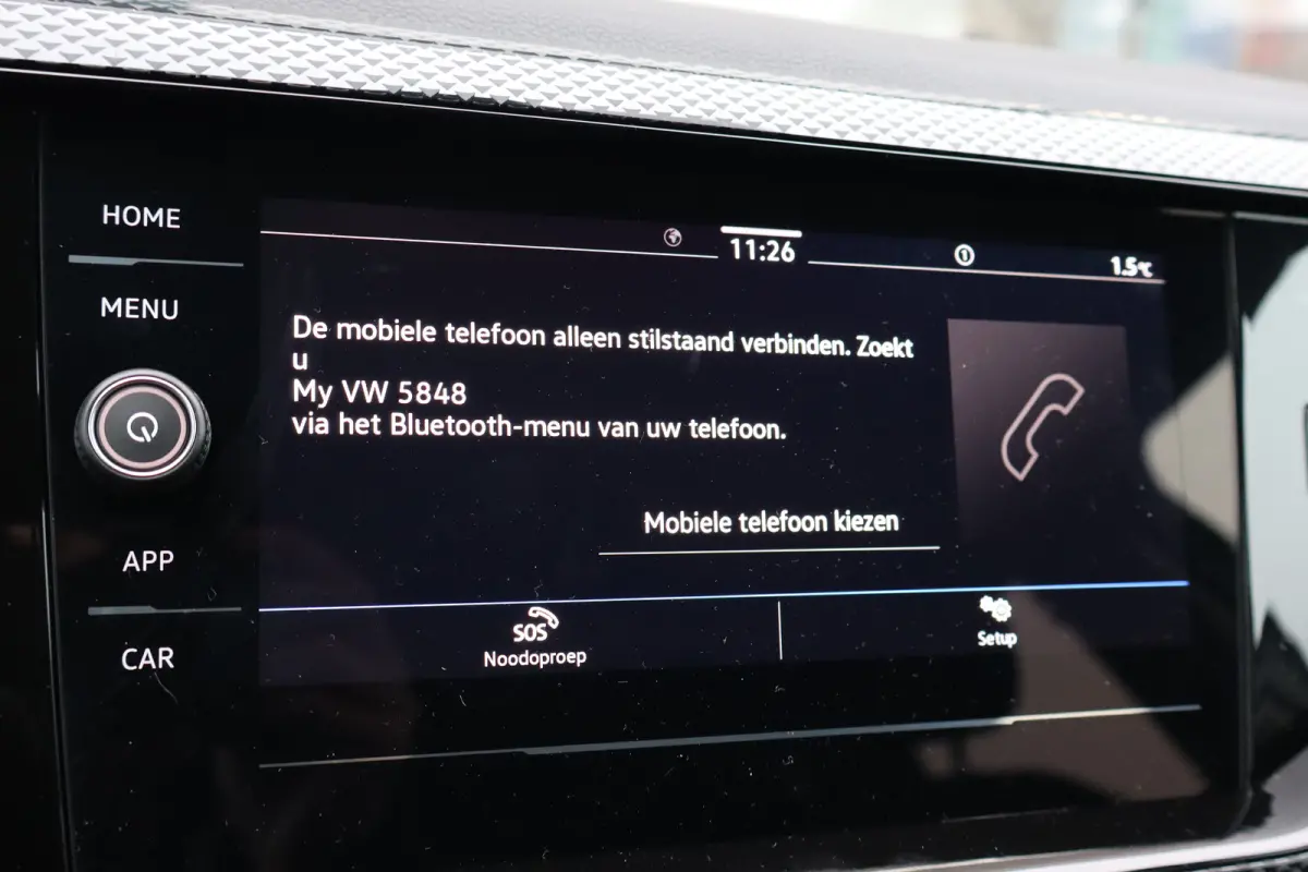 Life Edition | 'App-Connect' smartphone integratie | Airconditioning automatisch (Climatronic), 2-zone | Buitenspiegels elektrisch instel- verwarm- en inklapbaar