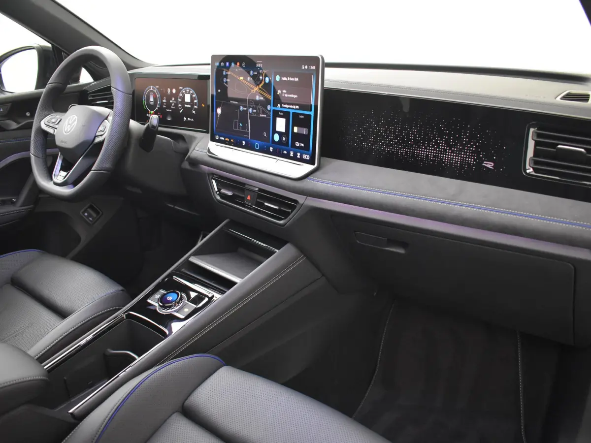 R-Line Edition - eHybrid | 'App-Connect' draadloze smartphone integratie | Automatische afstandsregeling (Adaptive Cruise Control) | Diefstalalarm
