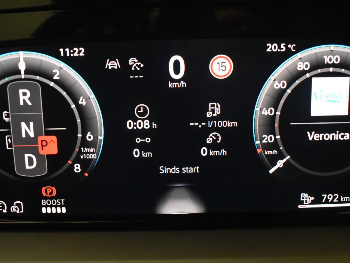 Life Edition eHybrid | 'App-Connect' draadloze smartphone integratie | Achterbank in ongelijke delen neerklapbaar incl. middenarmsteun en doorlaadmogelijkheid | Afstandscontrolesysteem (Fron