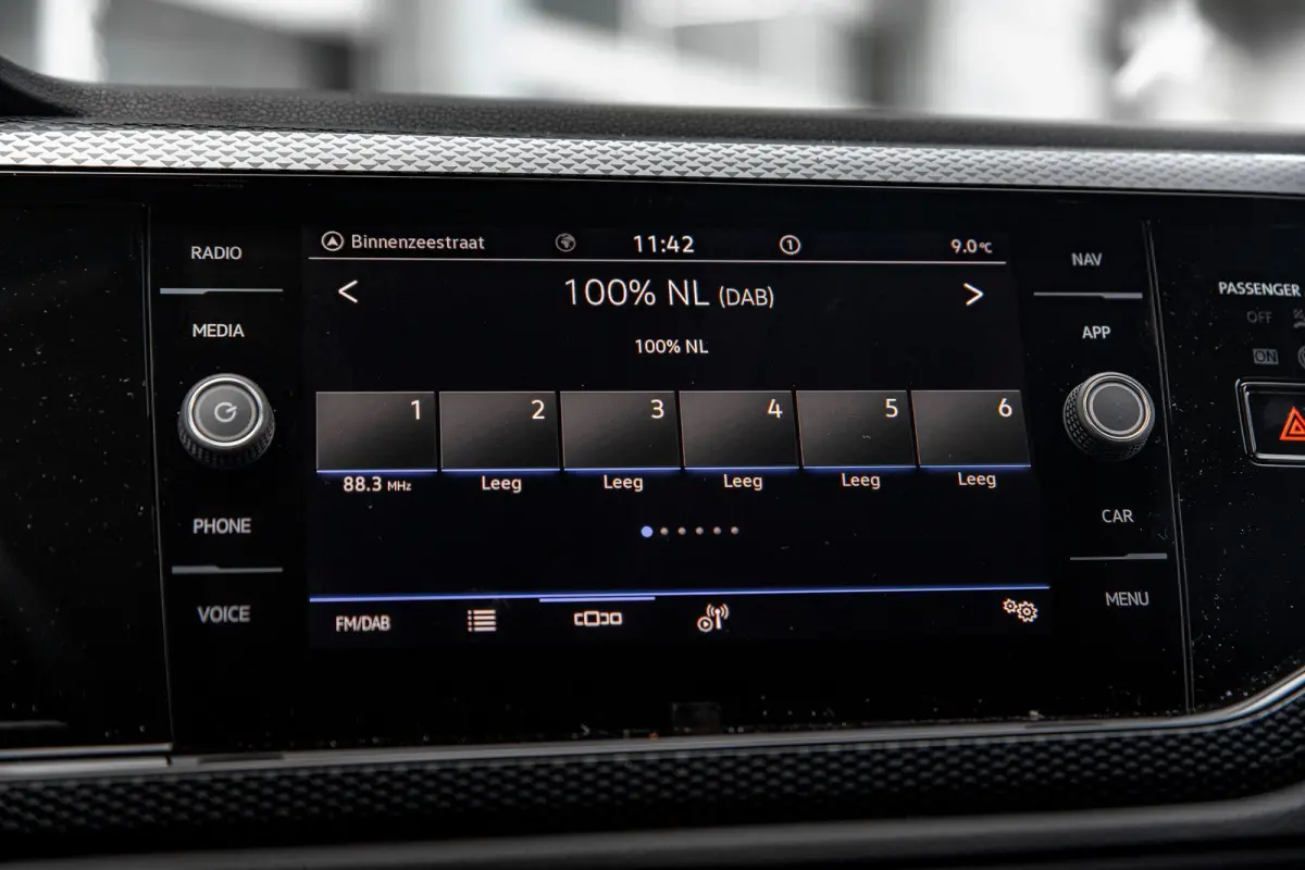 Life Edition | 'App-Connect' smartphone integratie | Airconditioning automatisch (Climatronic), 2-zone | Buitenspiegels elektrisch instel- verwarm- en inklapbaar