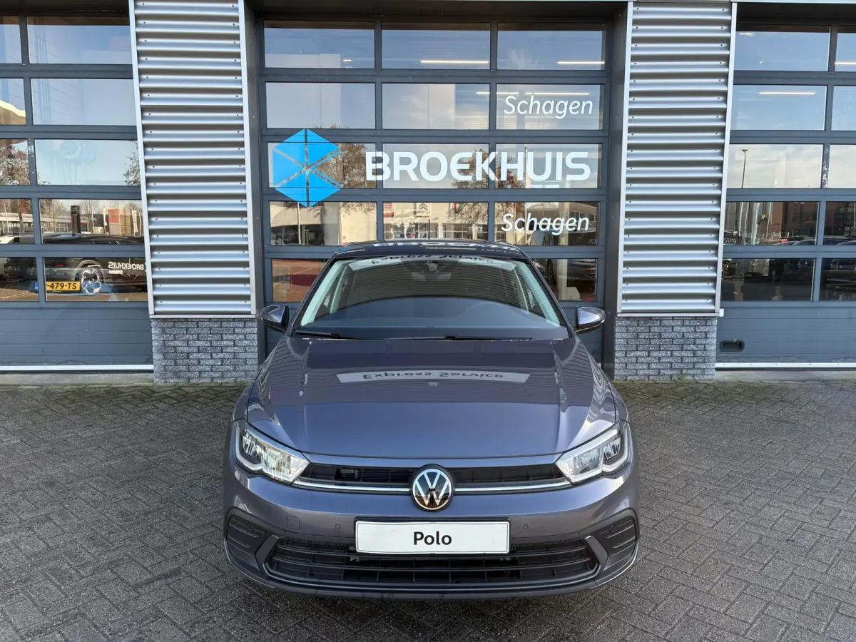 Life Edition | 'App-Connect' smartphone integratie | Airconditioning automatisch (Climatronic), 2-zone | Buitenspiegels elektrisch instel- verwarm- en inklapbaar