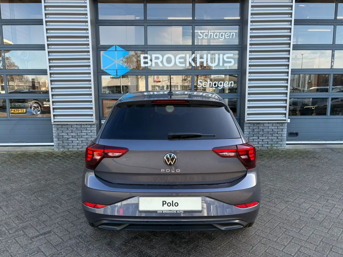 Life Edition | 'App-Connect' smartphone integratie | Airconditioning automatisch (Climatronic), 2-zone | Buitenspiegels elektrisch instel- verwarm- en inklapbaar