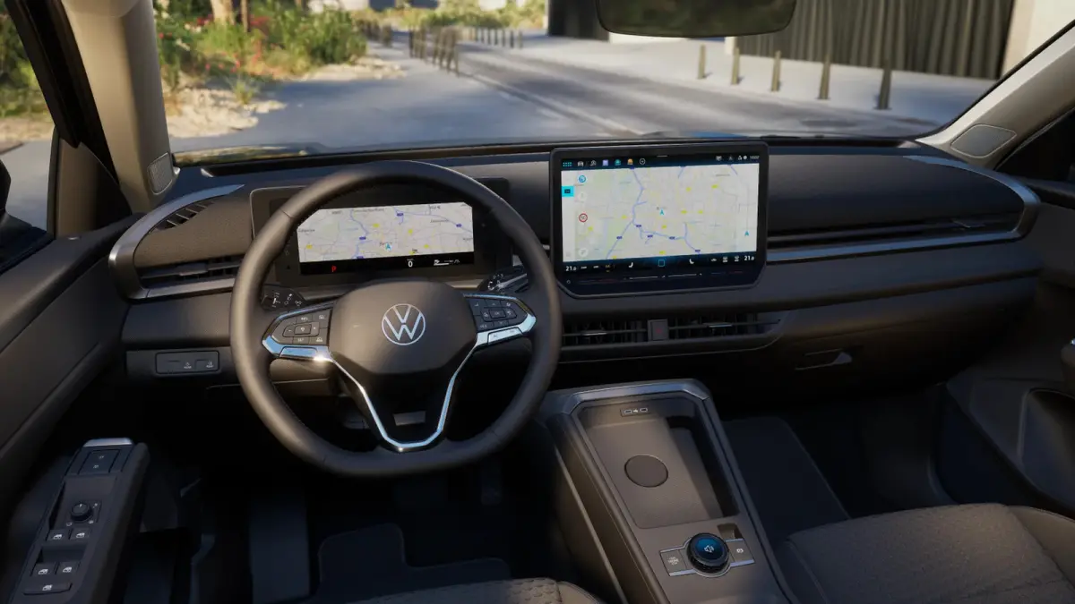 Life Edition | 'App-Connect' draadloze smartphone integratie | 30,5 cm display met 2D en 3D weergave | Airconditioning automatisch, 3-zone (Climatronic)