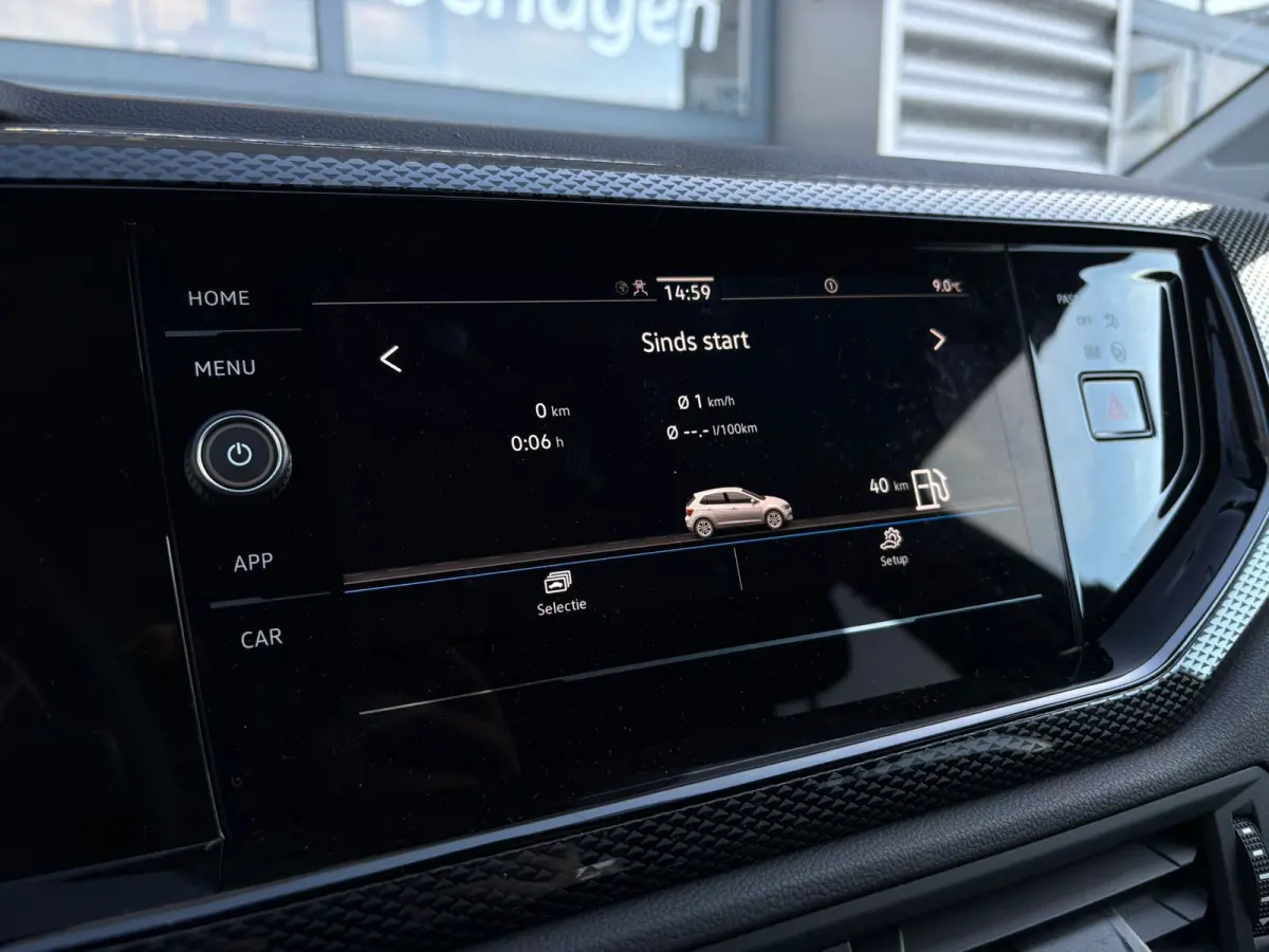 Life Edition | 'App-Connect' smartphone integratie | Airconditioning automatisch (Climatronic), 2-zone | Buitenspiegels elektrisch instel- verwarm- en inklapbaar