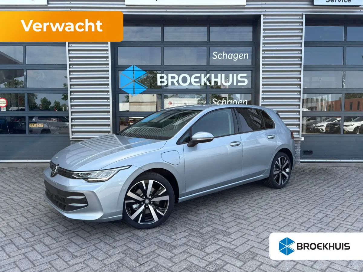 Life Edition eHybrid | 'App-Connect' draadloze smartphone integratie | Achterbank in ongelijke delen neerklapbaar incl. middenarmsteun en doorlaadmogelijkheid | Afstandscontrolesysteem (Fron