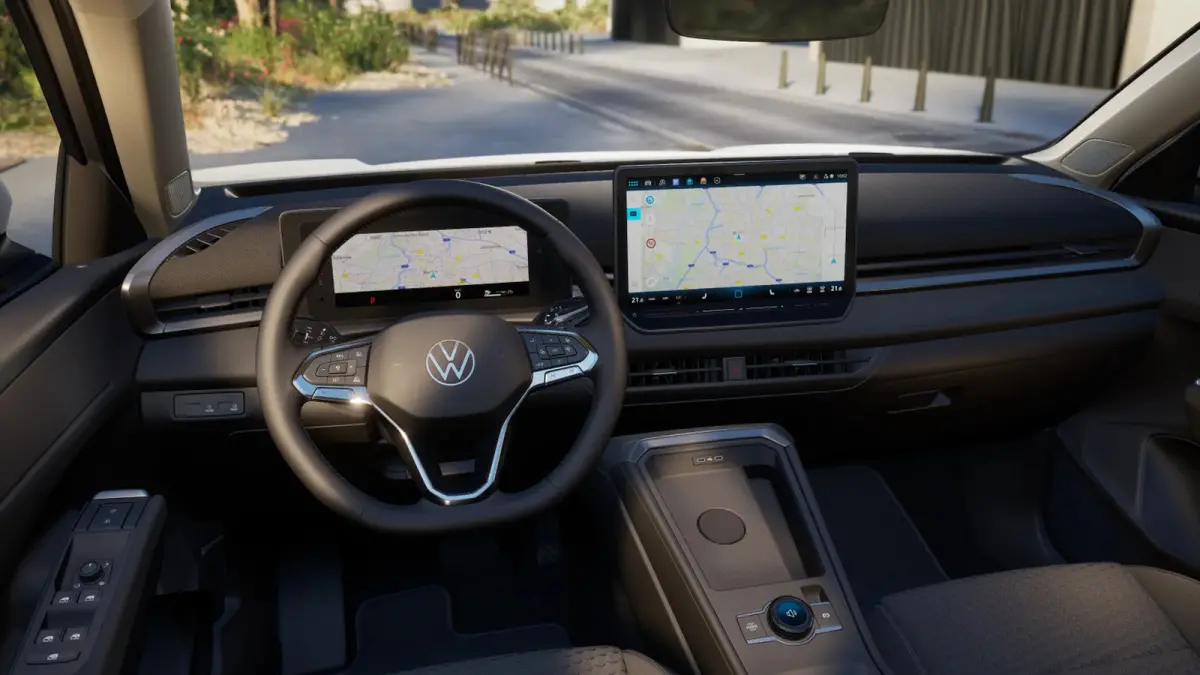 Life Edition | 'App-Connect' draadloze smartphone integratie | 30,5 cm display met 2D en 3D weergave | Airconditioning automatisch, 3-zone (Climatronic)