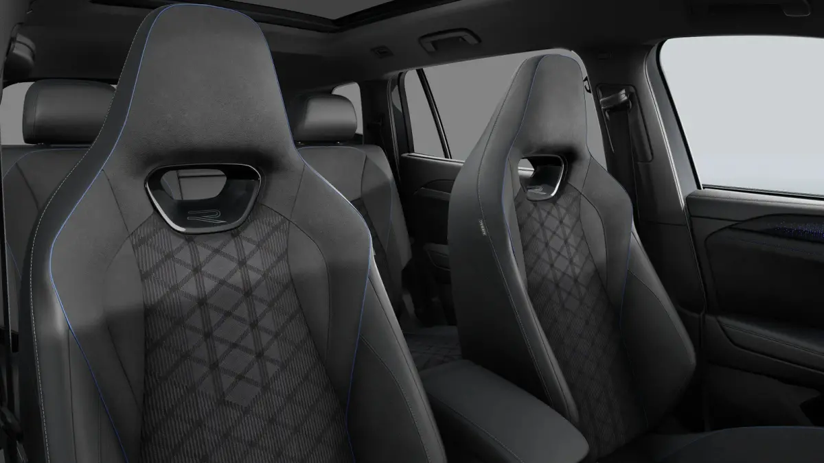 R-Line Edition | 'App-Connect' draadloze smartphone integratie | Automatische afstandsregeling (Adaptive Cruise Control) | Black Style Pakket