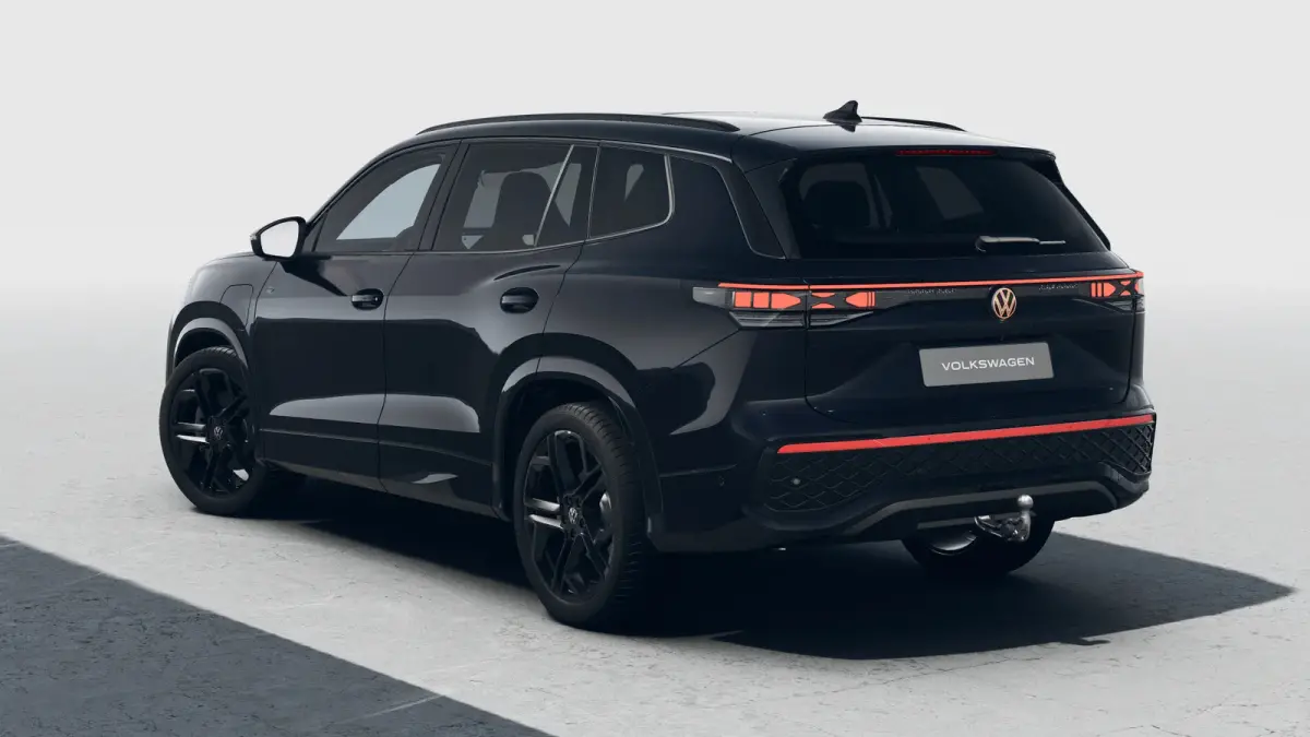 R-Line Edition | 'App-Connect' draadloze smartphone integratie | Automatische afstandsregeling (Adaptive Cruise Control) | Black Style Pakket