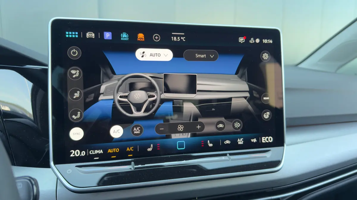 Life Edition eHybrid | 'App-Connect' draadloze smartphone integratie | Achterbank in ongelijke delen neerklapbaar incl. middenarmsteun en doorlaadmogelijkheid | Afstandscontrolesysteem (Fron