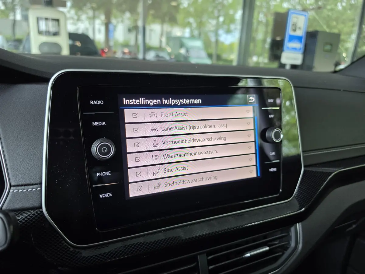 1.0 TSI DSG R-Line (Camera,Acc,IQ,Clima)