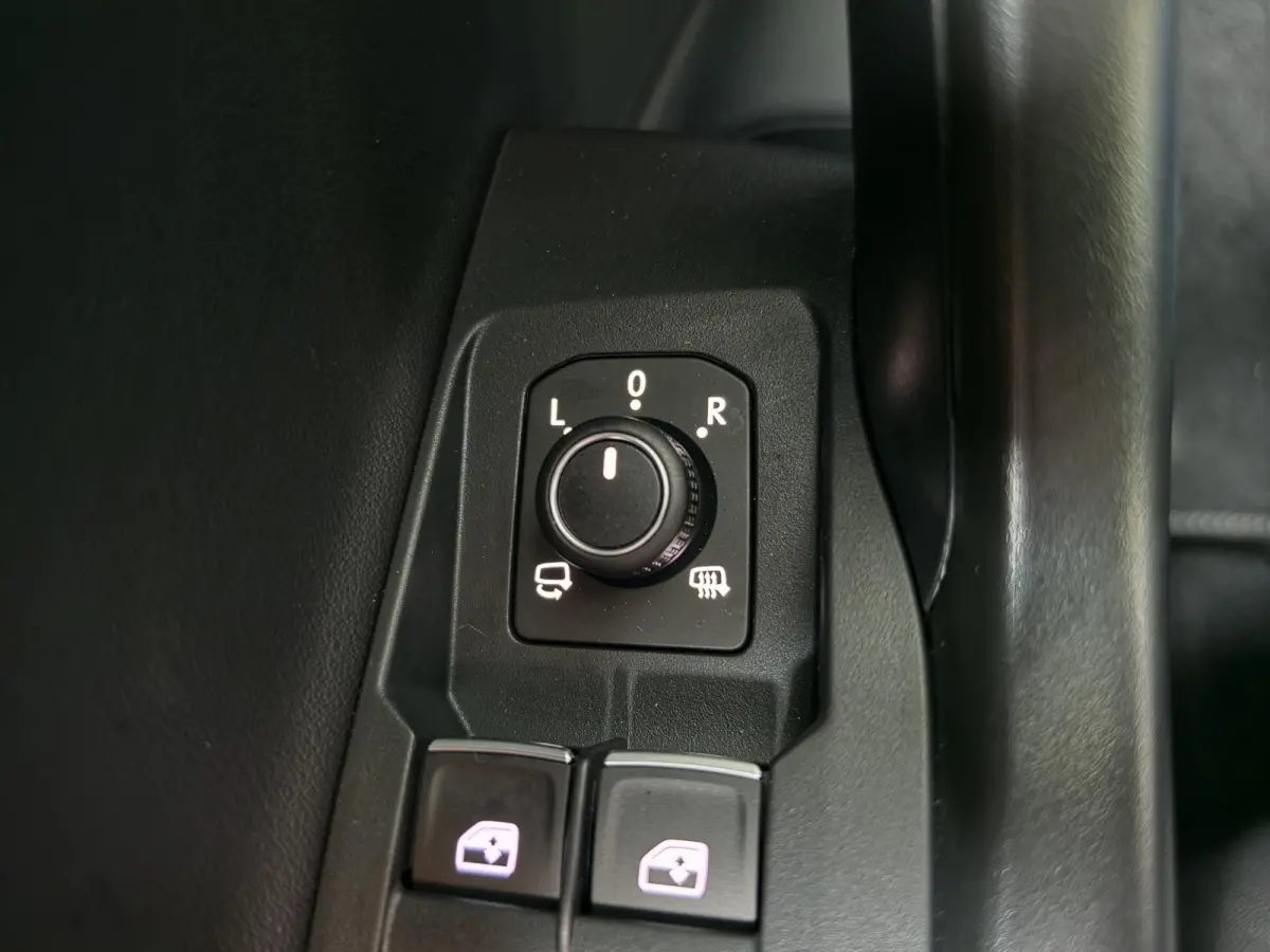 1.0 TSI DSG R-Line (Camera,Acc,IQ,Clima)