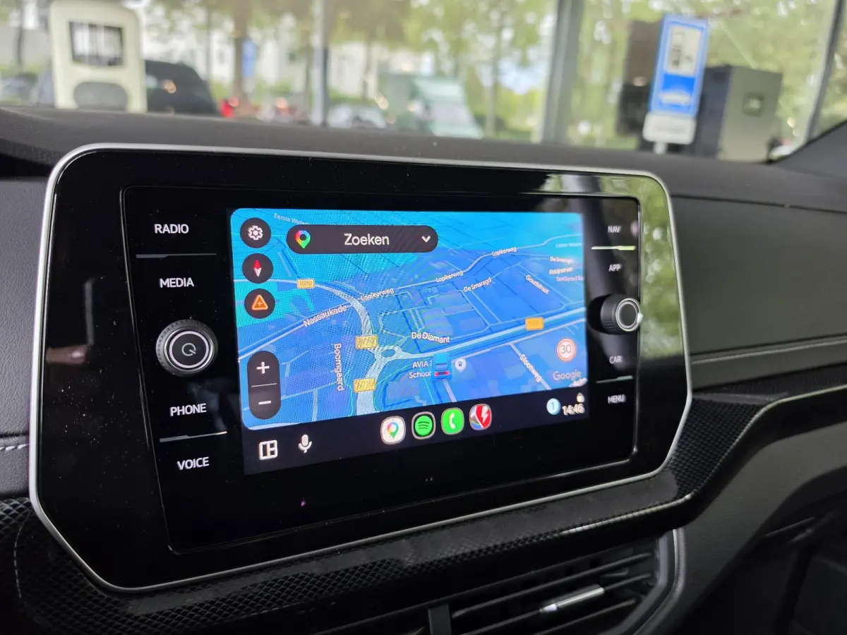 1.0 TSI DSG R-Line (Camera,Acc,IQ,Clima)