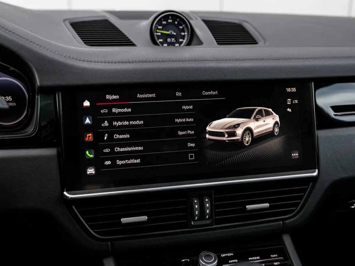 3.0 E-Hybrid Pano Trekhaak 1e eig. NAP