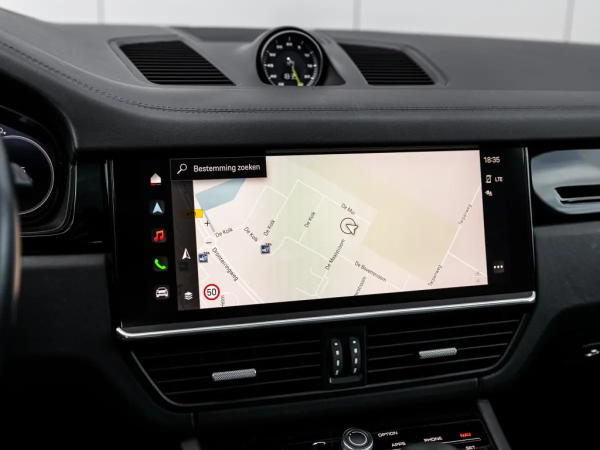 3.0 E-Hybrid Pano Trekhaak 1e eig. NAP