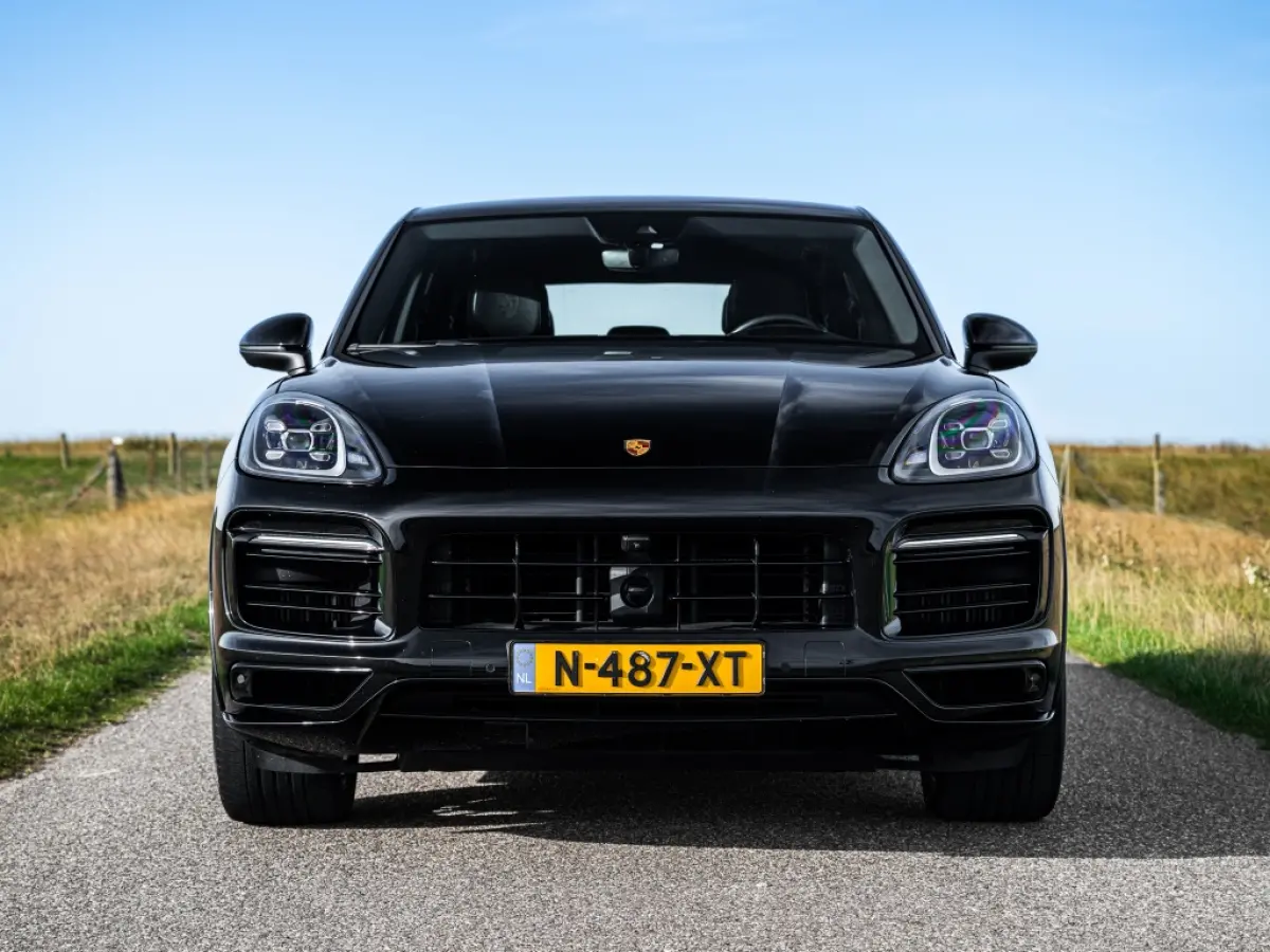 3.0 E-Hybrid Pano Trekhaak 1e eig. NAP