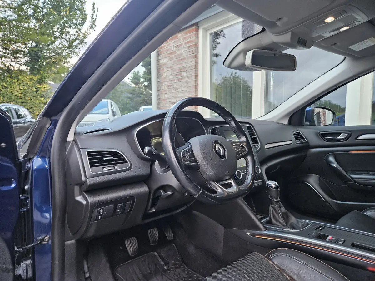 1.2 TCe Série Signature Exclusiv Leer! Camera! LED! Mooie/Nette Auto! Navigatie! NAP!