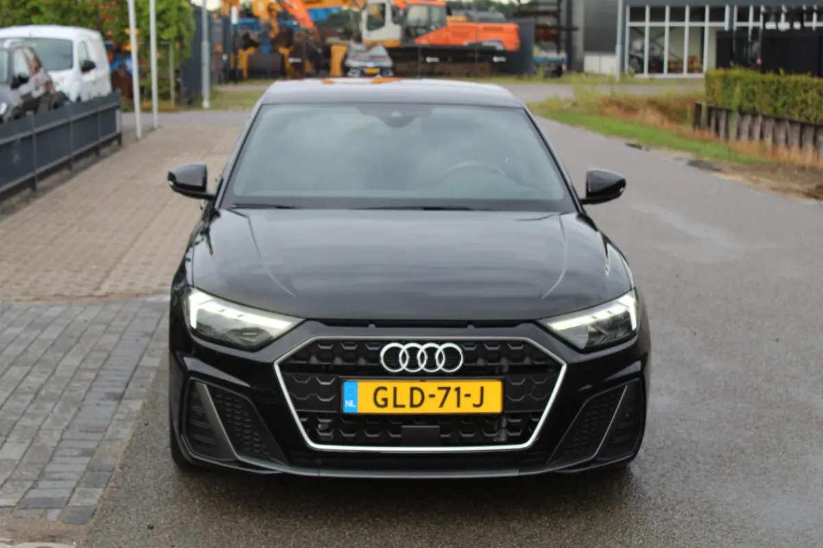 35 TFSI 150Pk DSG Automaat 2x S-line | Camera