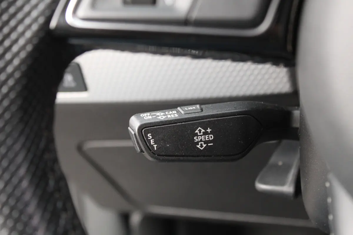 35 TFSI 150Pk DSG Automaat 2x S-line | Camera