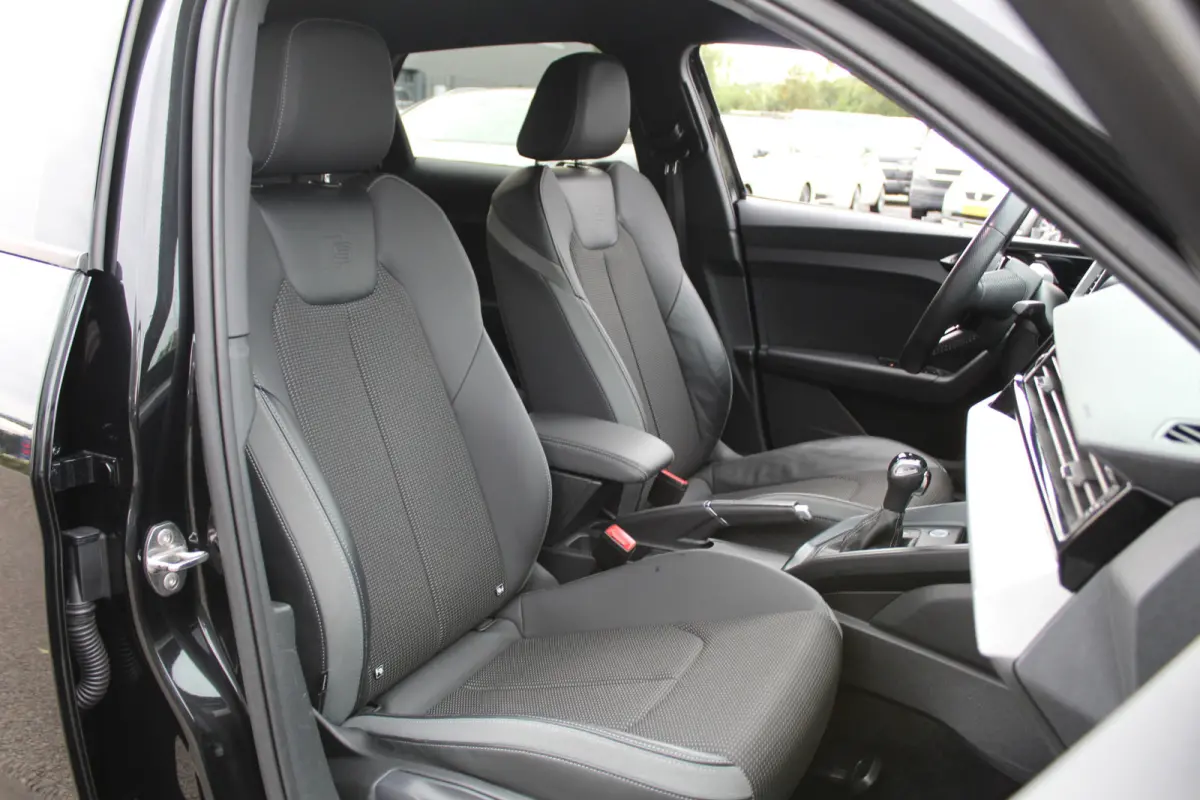 35 TFSI 150Pk DSG Automaat 2x S-line | Camera