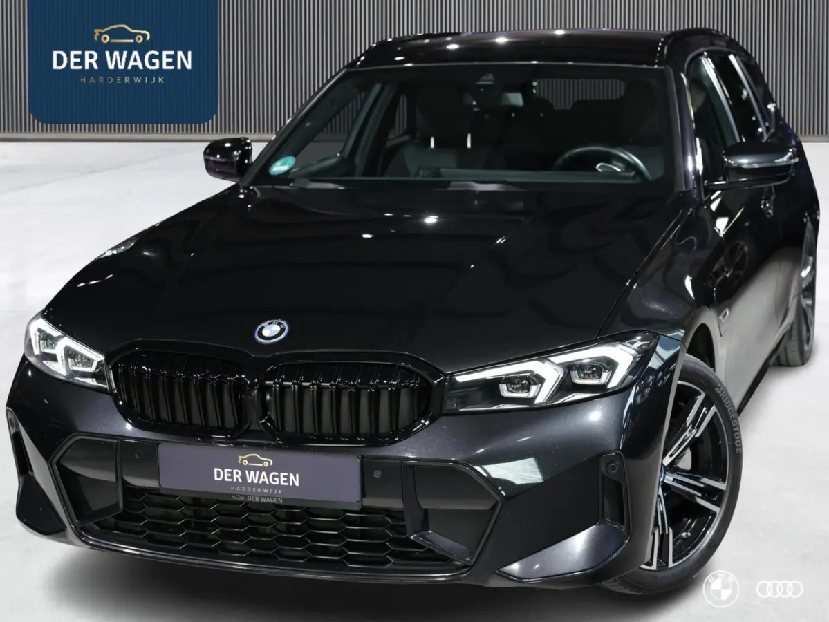 330E M SPORT / KEYLESS ENTRY & START / EL STOELEN MET MEMORY / HIFI / TREKHAAK / 18"