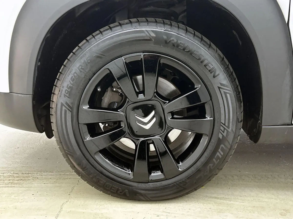 1.2 110pk Business Automaat | Trekhaak | Navigatie | Climate Control | Camera | Cruise Control | Parkeersensoren Voor + Achter | 16"LMV |