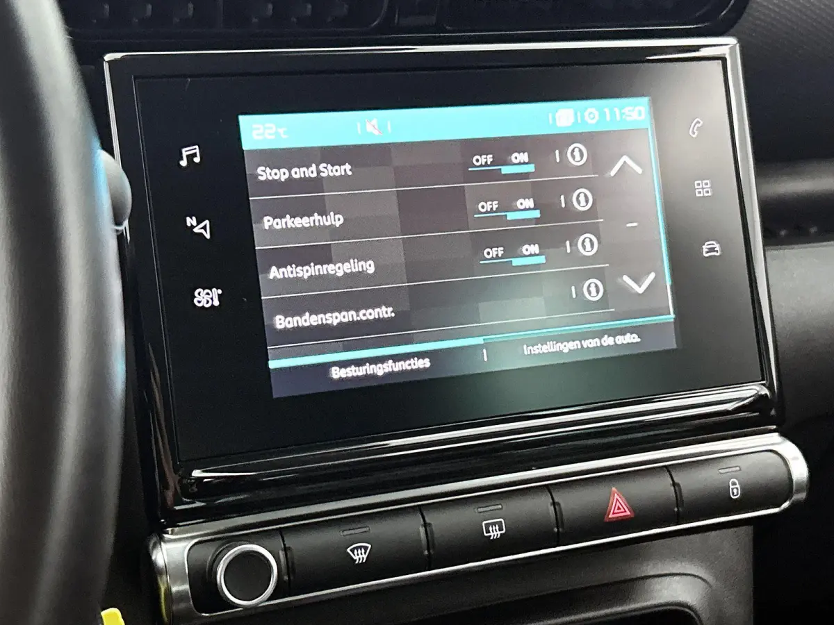 1.2 110pk Business Automaat | Trekhaak | Navigatie | Climate Control | Camera | Cruise Control | Parkeersensoren Voor + Achter | 16"LMV |