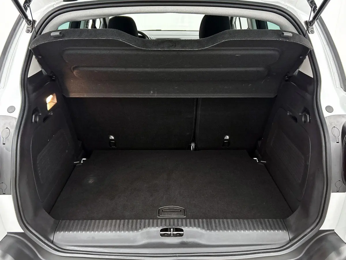 1.2 110pk Business Automaat | Trekhaak | Navigatie | Climate Control | Camera | Cruise Control | Parkeersensoren Voor + Achter | 16"LMV |