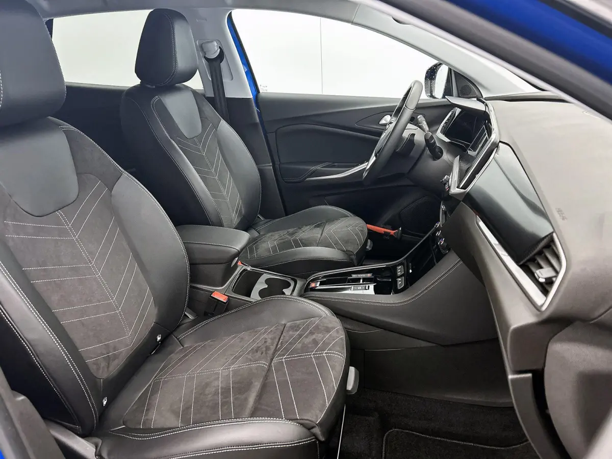 1.6 225pk Plug-In Hybrid GS Line Automaat | LAGE KM | Camera Voor + Achter | Lendensteun | Elektrische Klep | Dodehoekdetectie | Adaptieve Cruise Control | Stoel-/Stuurverwarming |