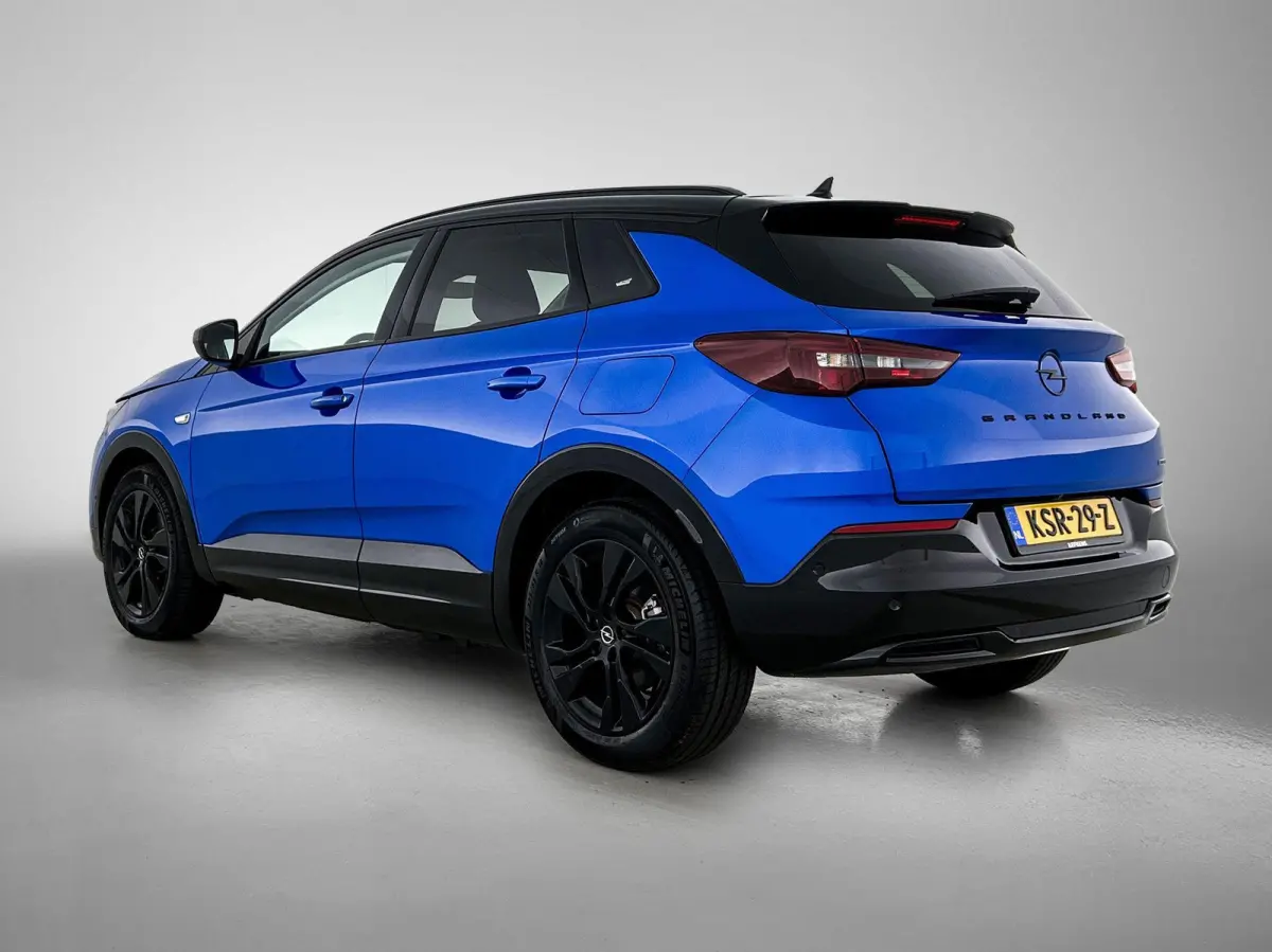 1.6 225pk Plug-In Hybrid GS Line Automaat | LAGE KM | Camera Voor + Achter | Lendensteun | Elektrische Klep | Dodehoekdetectie | Adaptieve Cruise Control | Stoel-/Stuurverwarming |