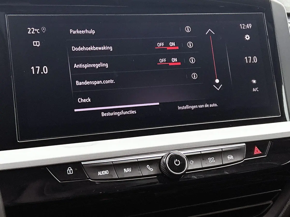 1.6 225pk Plug-In Hybrid GS Line Automaat | LAGE KM | Camera Voor + Achter | Lendensteun | Elektrische Klep | Dodehoekdetectie | Adaptieve Cruise Control | Stoel-/Stuurverwarming |