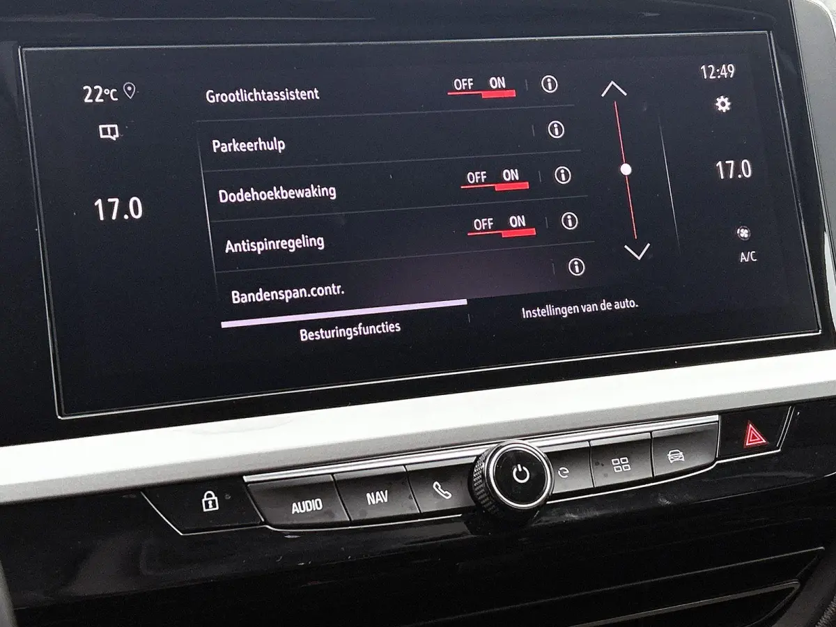 1.6 225pk Plug-In Hybrid GS Line Automaat | LAGE KM | Camera Voor + Achter | Lendensteun | Elektrische Klep | Dodehoekdetectie | Adaptieve Cruise Control | Stoel-/Stuurverwarming |