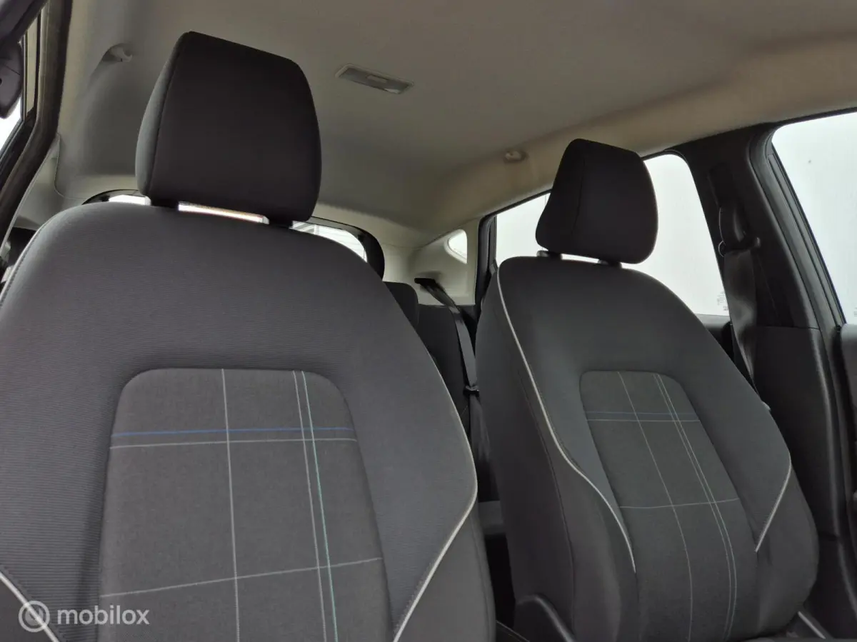 1.1 TREND/AIRCO/PDC/16''LMV/CARPLAY/BLUETOOTH/LANE ASSIST/USB/ISOFIX/DAB/NAVI