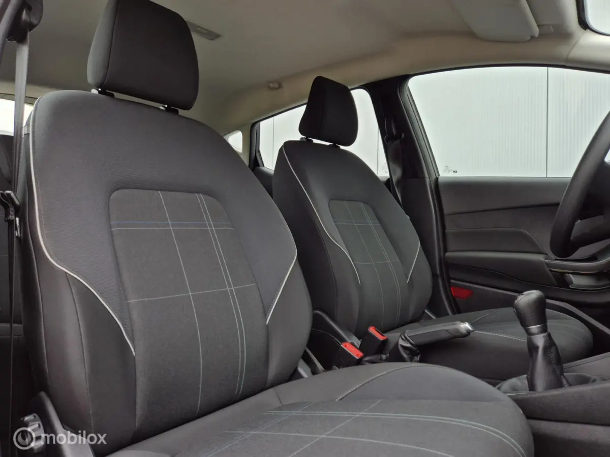 1.1 TREND/AIRCO/PDC/16''LMV/CARPLAY/BLUETOOTH/LANE ASSIST/USB/ISOFIX/DAB/NAVI