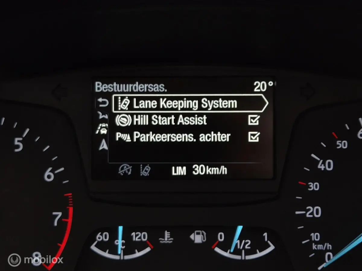 1.1 TREND/AIRCO/PDC/16''LMV/CARPLAY/BLUETOOTH/LANE ASSIST/USB/ISOFIX/DAB/NAVI