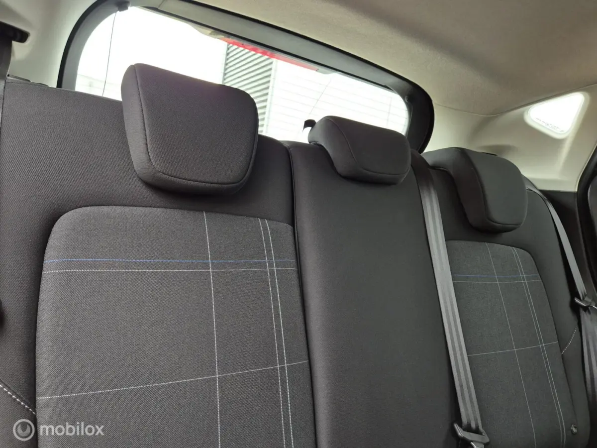 1.1 TREND/AIRCO/PDC/16''LMV/CARPLAY/BLUETOOTH/LANE ASSIST/USB/ISOFIX/DAB/NAVI