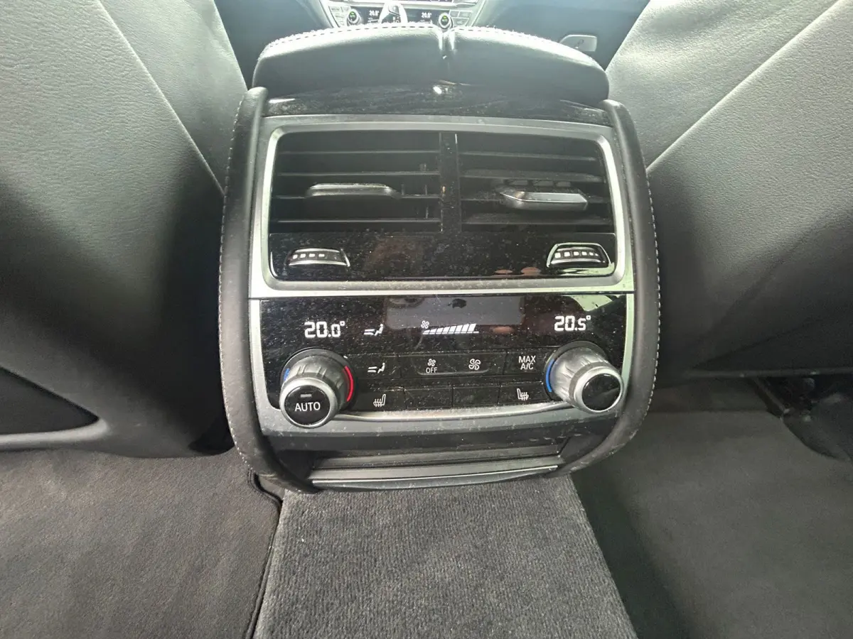 730d High Executive m sport massage soft close head up 22 inch