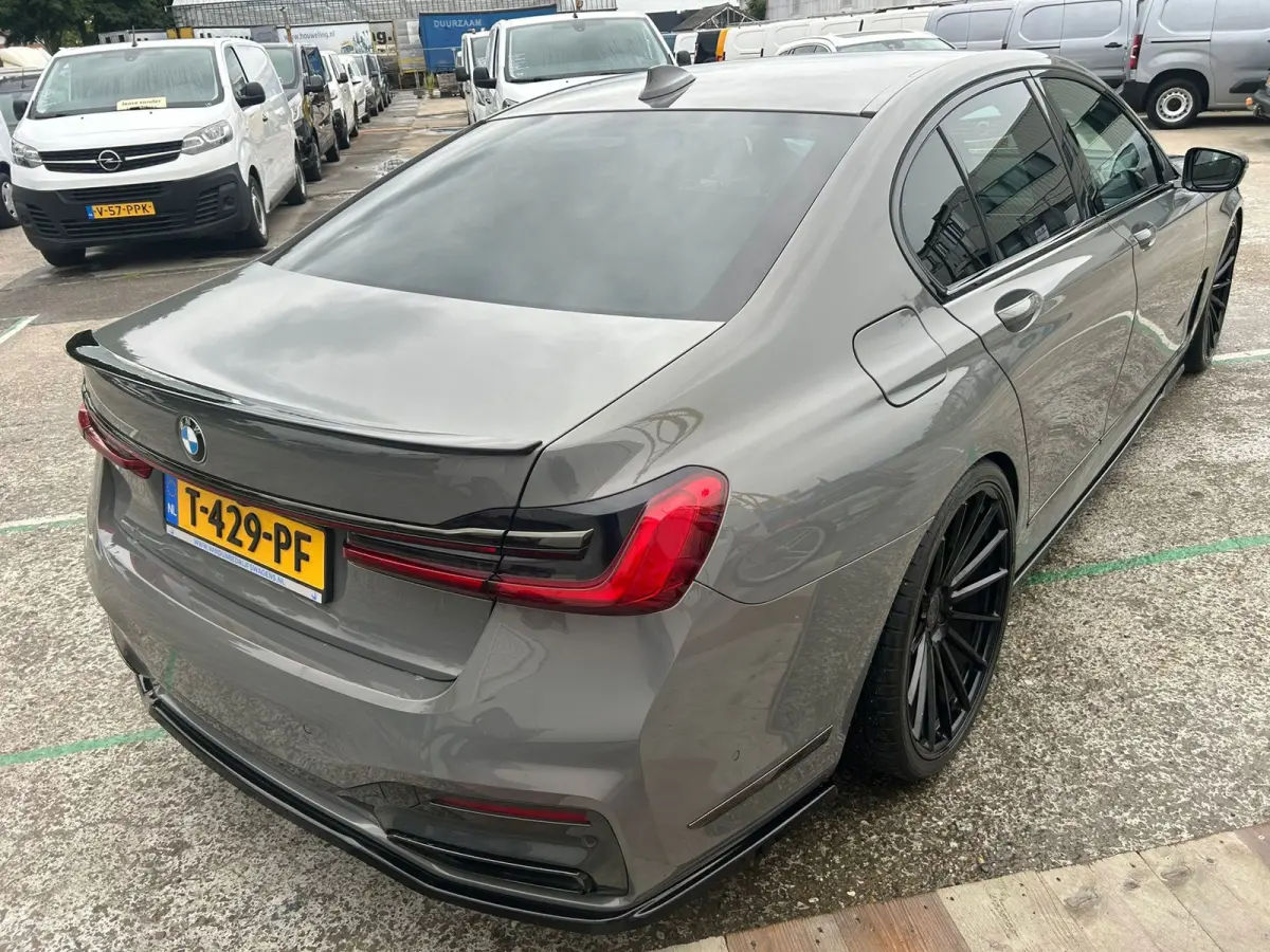 730d High Executive m sport massage soft close head up 22 inch
