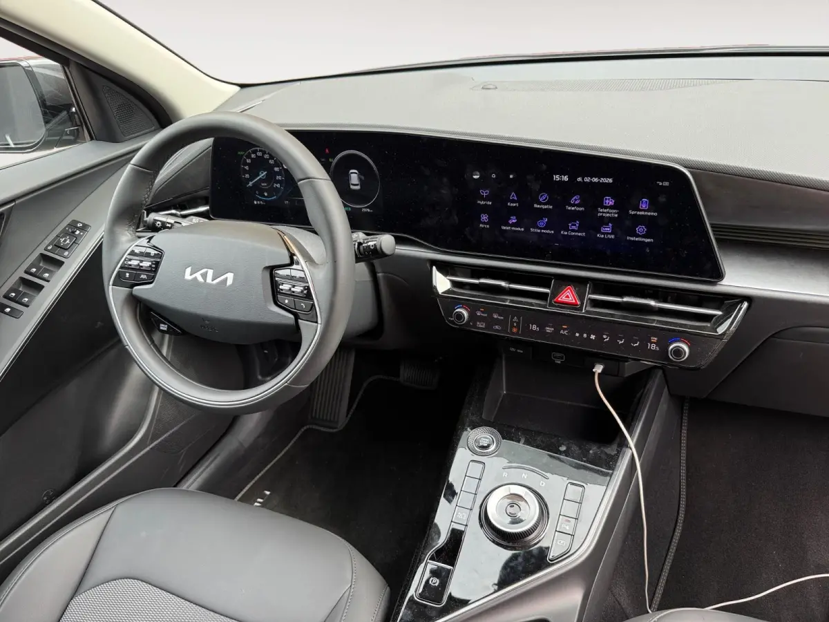 1.6 GDi Hybrid DynamicLine Navi | Metallic lak | Cruise Control Adaptief | Fabrieksgarantie t/m 3 2033 | Keyless entry | Camera |
