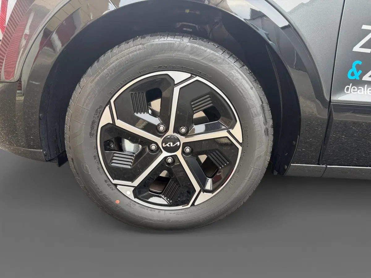 1.6 GDi Hybrid DynamicLine Navi | Metallic lak | Cruise Control Adaptief | Fabrieksgarantie t/m 3 2033 | Keyless entry | Camera |