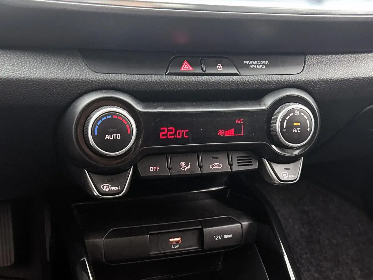 1.0 T-GDi MHEV DynamicPlusLine | AUTOMAAT | ACHTERUITRIJCAMERA | APPLE CARPLAY | CLIMATE CONTROL | ANDROID AUTO | NAVIGATIE |