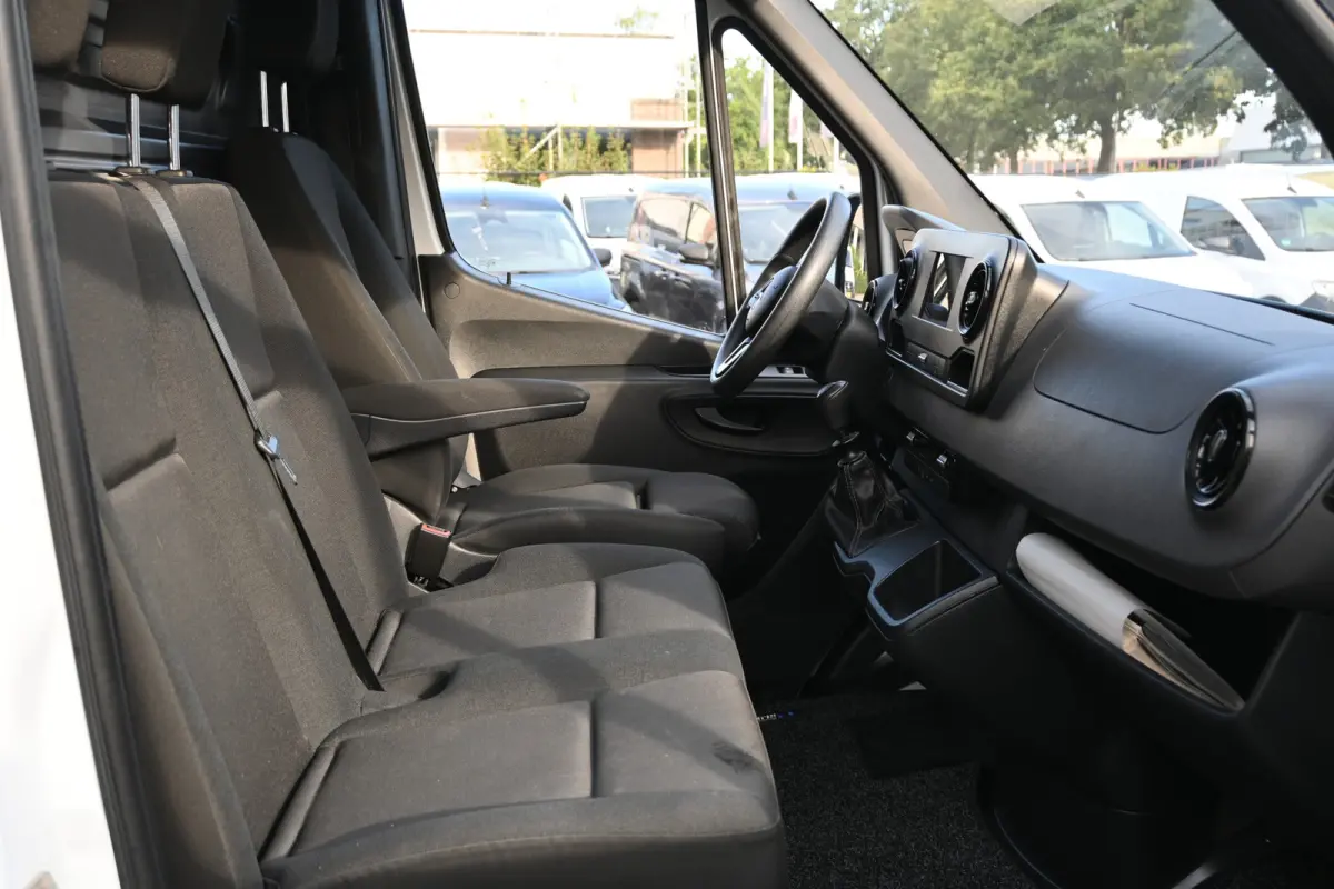 315 CDI L2H2 RWD Apple Carplay/Android Auto, Camera