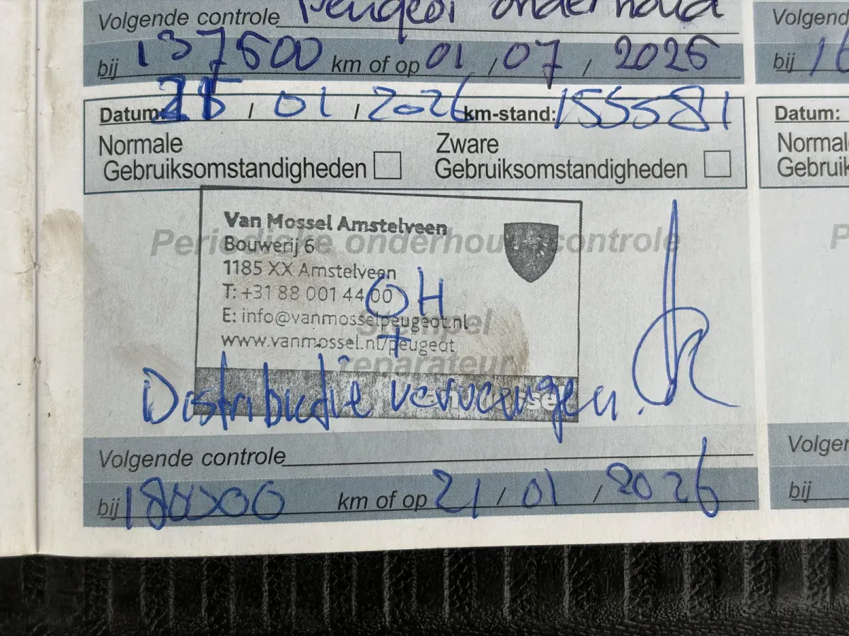 1.2 PureTech GT Line ✓D-riem vv in 2026✓1e Eigenaar✓360 ° Camera✓Pano✓Massage stoel✓Draadloze telefoonlader✓Carplay✓Stoelvw✓Leder✓Navi✓Pdc V+A✓6 Bak✓Dealer Onderho