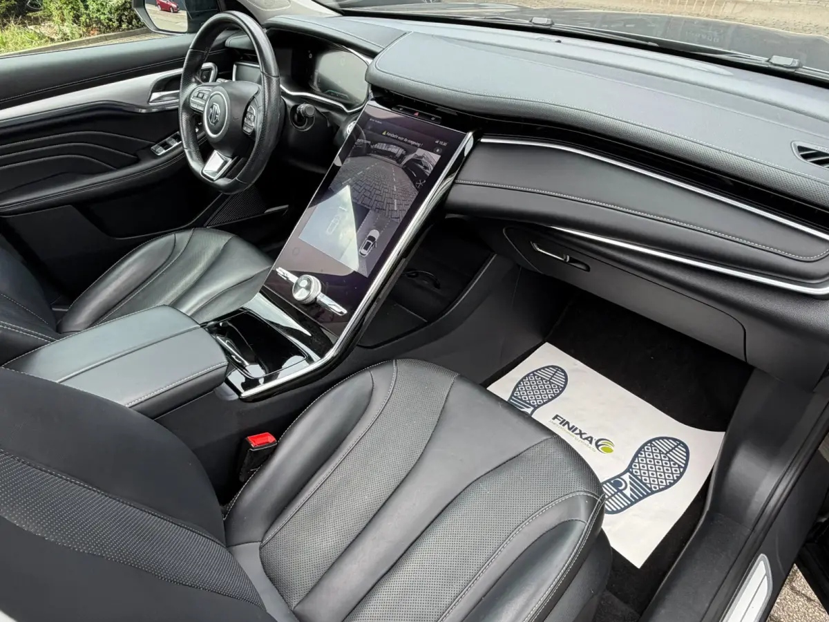 Luxury 70 kWh l PANO l ACC l SFEERVERL.